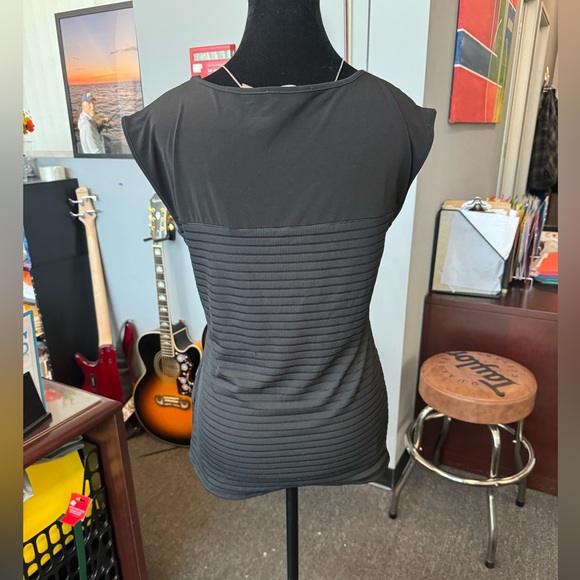 Calvin Klein Sleeveless Sweater Top - Picture 5 of 6